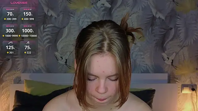 JulietteRain online show from October 25, 2025, 4:46 pm