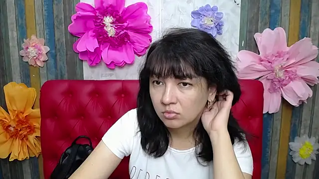 SelenaFly online show from September 17, 2025, 5:20 am