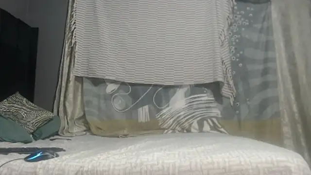 SEXYHUGEASS21 online show from March 31, 2026, 2:46 am