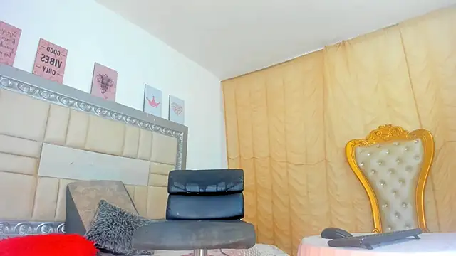 EbonyWildYou online show from September 9, 2025, 4:06 pm