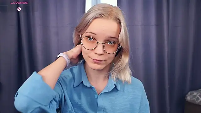 EdaKirkIin online show from October 13, 2025, 5:29 am