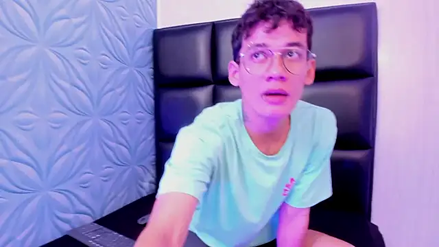 LittleMax23 online show from September 9, 2025, 12:05 pm