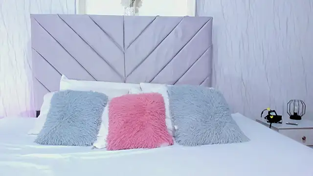 Snapshot of Victoria_Guzman chatting on February 9, 2026, 4:22 pm Victoria Guzman online show from February 9, 2026, 4:22 pm