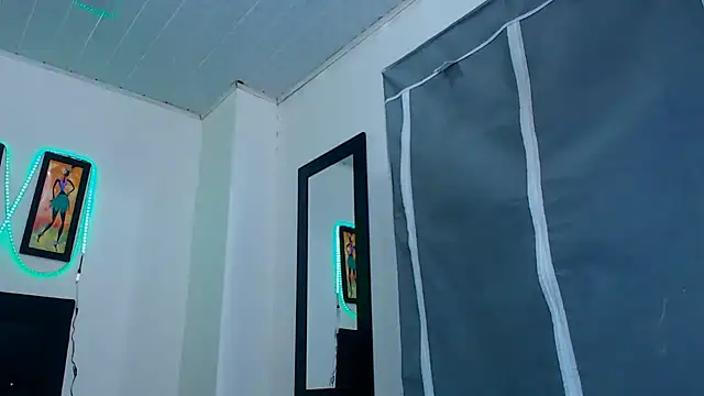 natashat lorent online show from April 5, 2026, 11:51 am