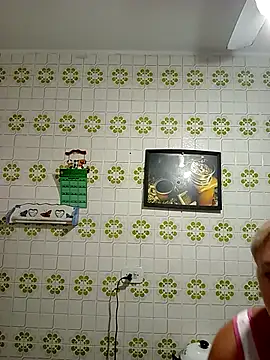 Snapshot of Samantha6767x chatting on February 7, 2026, 6:44 pm Samantha6767x online show from February 7, 2026, 6:44 pm