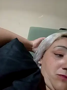 Snapshot of Samantha6767x chatting on February 8, 2026, 7:01 am Samantha6767x online show from February 8, 2026, 7:01 am