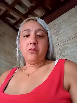 Snapshot of Samantha6767x chatting on April 2, 2026, 7:11 pm Samantha6767x online show from April 2, 2026, 7:11 pm