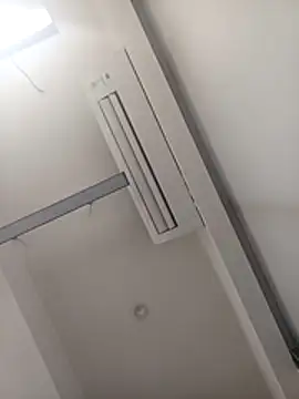 Snapshot of VJ17 chatting on October 16, 2025, 11:44 am VJ17 online show from October 16, 2025, 11:44 am