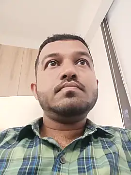 Snapshot of VJ17 chatting on October 30, 2025, 4:36 am VJ17 online show from October 30, 2025, 4:36 am