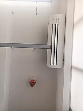 Snapshot of VJ17 chatting on October 31, 2025, 4:57 am VJ17 online show from October 31, 2025, 4:57 am