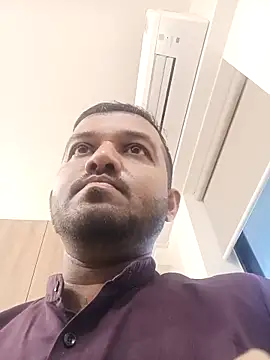 VJ17 online show from April 9, 2026, 10:09 am