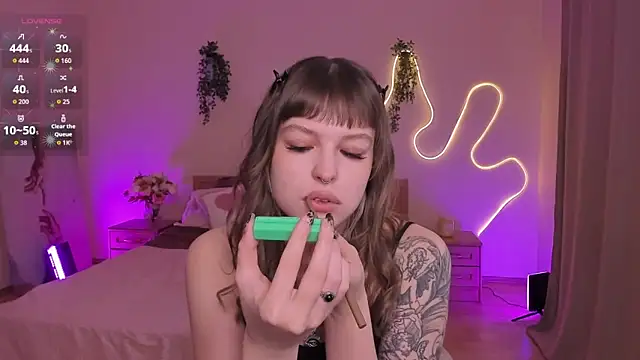 Lisa Blossom online show from March 16, 2026, 6:06 am