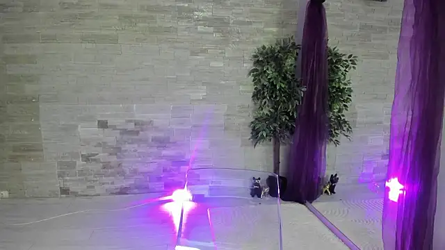 boobzilla  online show from February 2, 2026, 5:50 am