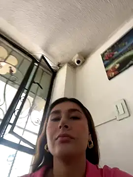 Isa Villamarin online show from September 20, 2025, 8:10 pm