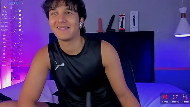 Leo Savage  online show from November 18, 2025, 3:45 am