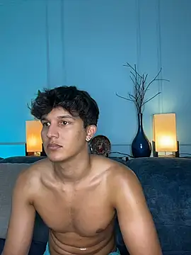 Leo Savage  online show from March 27, 2026, 8:26 am