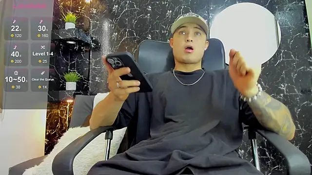 Alexander ferre online show from October 8, 2025, 12:47 pm