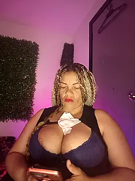 Eva Luxei online show from November 29, 2025, 5:43 am