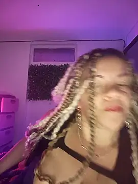 Eva Luxei online show from December 16, 2025, 5:01 am