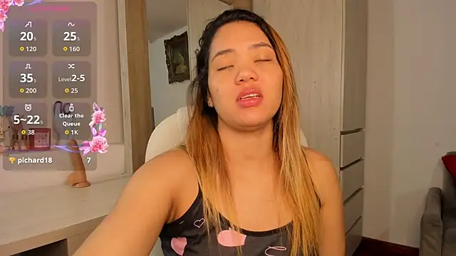 kata22sofia online show from November 30, 2025, 3:38 pm