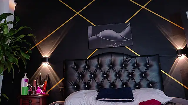  Tarekk  online show from November 1, 2025, 2:46 am