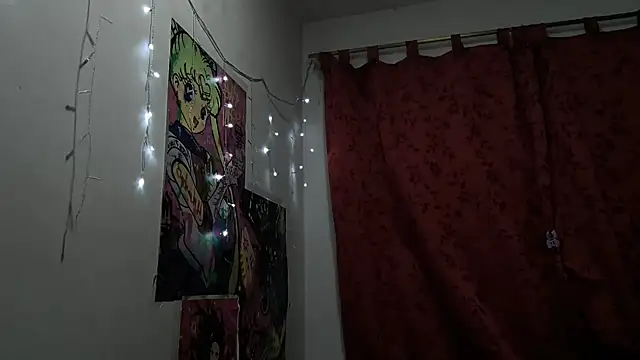 Snapshot of femdomroom chatting on June 3, 2026, 6:27 am femdomroom online show from June 3, 2026, 6:27 am