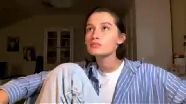 DarlineBrustera online show from November 20, 2025, 2:39 pm