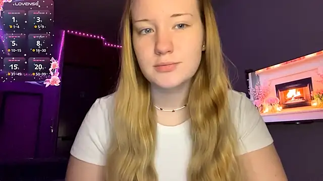 PandaFluff online show from April 16, 2026, 6:41 pm