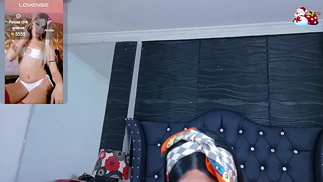 Lucia-Horny24 online show from November 12, 2025, 8:19 pm