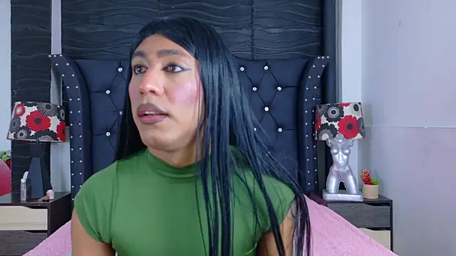 Lucia-Horny24 online show from November 13, 2025, 8:08 pm