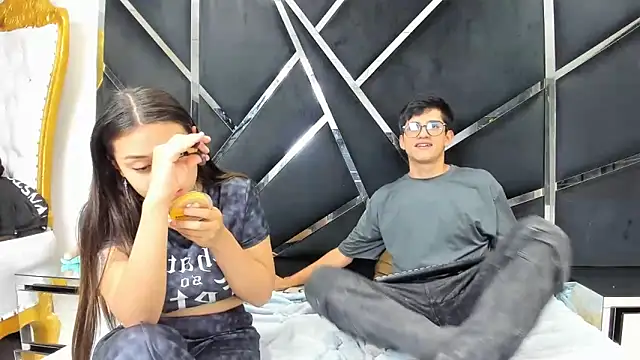 Noa Arez online show from February 6, 2026, 5:23 am