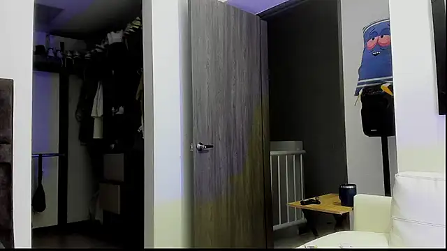 Snapshot of Andrew_Johnnson chatting on July 17, 2026, 4:19 am Andrew Johnnson online show from July 17, 2026, 4:19 am