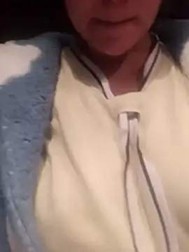 Cassandrina1 online show from November 30, 2025, 5:44 am