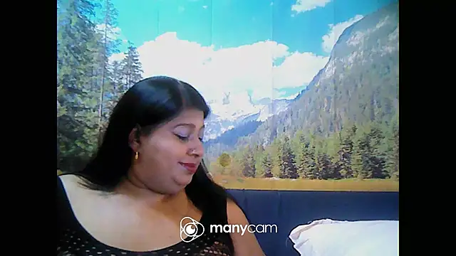 Snapshot of indianhoney694u chatting on January 21, 2025, 5:05 am indianhoney694u online show from January 21, 2025, 5:05 am