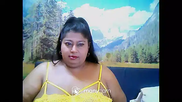 Snapshot of indianhoney694u chatting on February 1, 2025, 5:28 am indianhoney694u online show from February 1, 2025, 5:28 am
