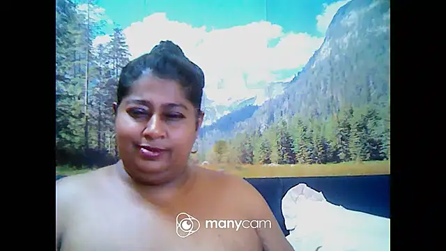 Snapshot of indianhoney694u chatting on February 18, 2025, 1:55 pm indianhoney694u online show from February 18, 2025, 1:55 pm