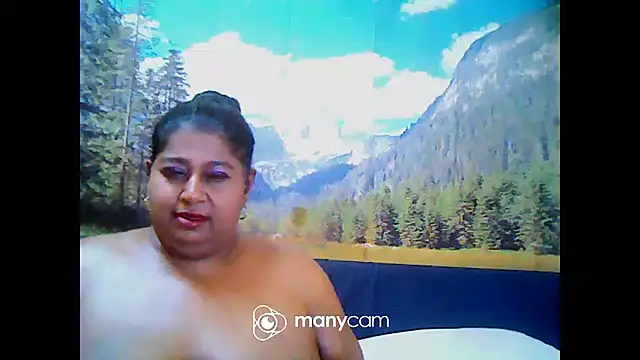 Snapshot of indianhoney694u chatting on February 26, 2025, 8:33 pm indianhoney694u online show from February 26, 2025, 8:33 pm