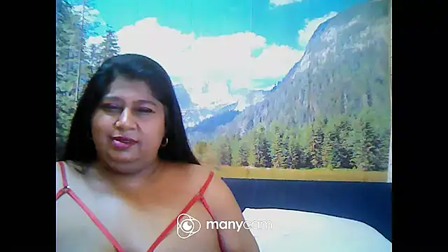 Snapshot of indianhoney694u chatting on March 4, 2025, 8:35 am indianhoney694u online show from March 4, 2025, 8:35 am