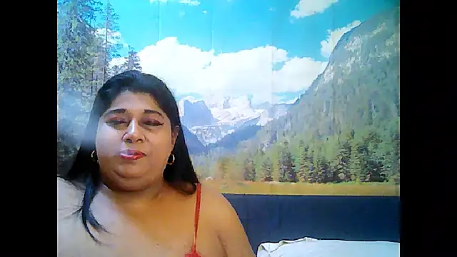 Snapshot of indianhoney694u chatting on September 9, 2025, 4:56 am indianhoney694u online show from September 9, 2025, 4:56 am