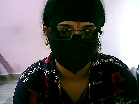 jannu6482 online show from September 18, 2025, 9:44 am