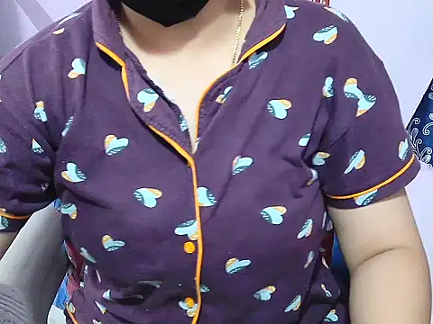 jannu6482 online show from February 18, 2026, 1:40 pm