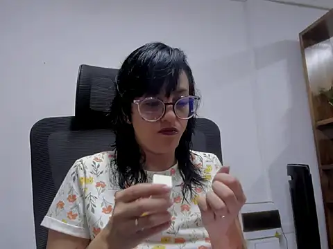 dalila macherano1 online show from September 17, 2025, 10:11 pm