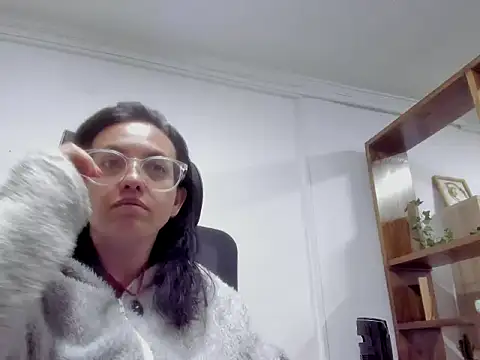 dalila macherano1 online show from October 17, 2025, 8:22 pm