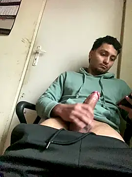 Snapshot of Casiel320 chatting on November 30, 2025, 1:26 pm Casiel320 online show from November 30, 2025, 1:26 pm