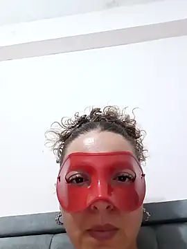 Snapshot of Maskelihatun chatting on September 8, 2025, 5:12 pm Maskelihatun online show from September 8, 2025, 5:12 pm