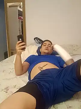 Picademel2525 online show from November 16, 2025, 5:07 pm