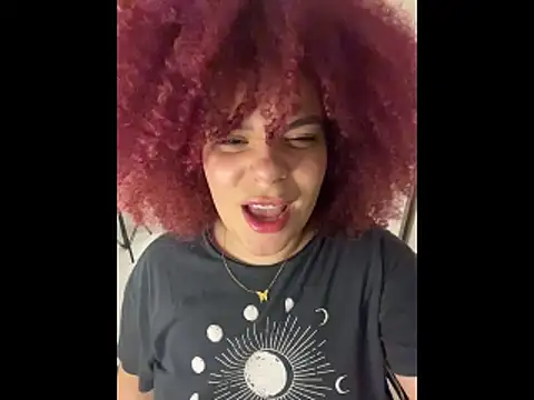 Snapshot of Enyagleam_ chatting on May 3, 2026, 2:06 am Enyagleam online show from May 3, 2026, 2:06 am
