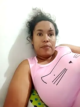 Snapshot of Viviana_h chatting on November 22, 2025, 2:10 am Viviana h online show from November 22, 2025, 2:10 am