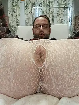 Chiligrande6969 online show from October 29, 2025, 5:04 pm