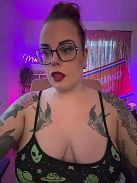 Miss Lucifer6 online show from June 26, 2026, 7:40 pm